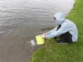 コープさっぽろエコセンターで森林体験&しのつ湖でウグイ釣り体験